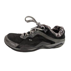 Merrell Fluorescein Womans Low Top Hiking Shoes Waterproof Leather Black Size 8